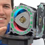 Technology of Hydrogen Fuelled Rotary Engine
