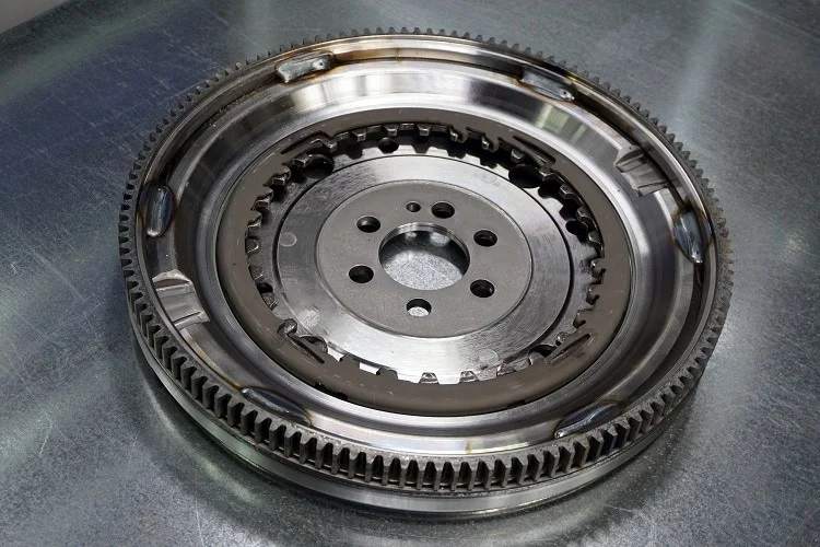 Flywheel energy storage
